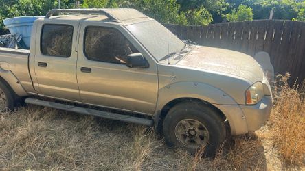 Nissan frontier 2004 for parts