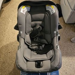 Nuna Pipa Infant Car Seat