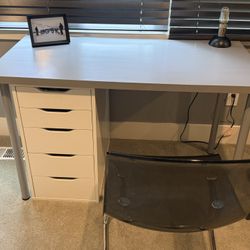 Kids Desk Set Includes Chair And Drawers 