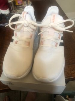 Women’s shoes Adidas. Size 8