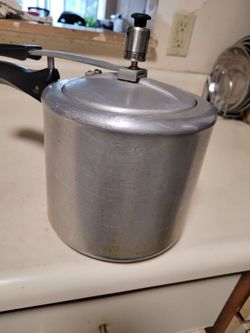 Pressure cooker