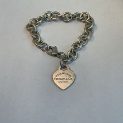 Tiffany & Co. Return To Tiffany Heart Shape Tag Link Bracelet.