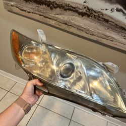 2007 2008 2009 Toyota Camry Headlight(s)