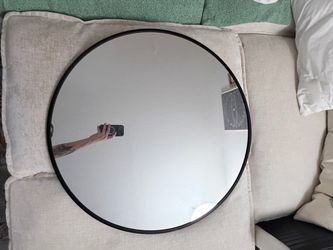 Round Wall Mirror with Black Frame