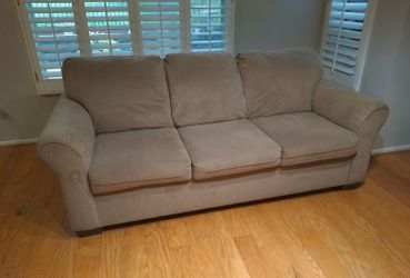 FREE - SOFA clean and in good condition