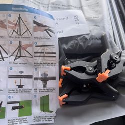 Brand new- Green Screen Backdrop stand. Size 7.5ft