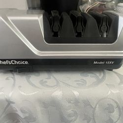 Chef's Choice 15XV EdgeSelect Professional Electric Knife Sharpener 