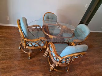Original Vintage Rattan Table with 4 Swivel Chairs - Palm Springs Rattan Garden Classic