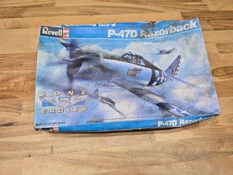 Revell P-47D Plane