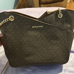 MK purse with matching wallet