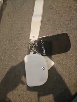 Lululemon Dual Pouch Wristlet