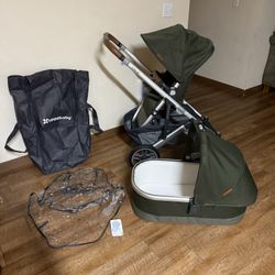 Uppababy Cruz V2 Stroller and Bassinet 