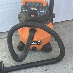 Ridgid 6.0 14 Gallon Vacuum Muy Buenas Conditions 