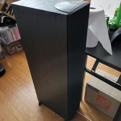 Klipsch F-30 speaker pair.