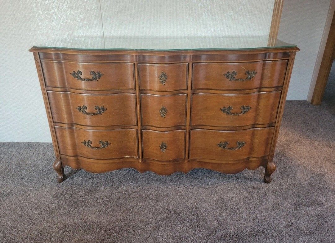 Vintage Full-Size Bedroom Set – Elegant French Provincial Style