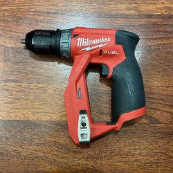 Milwaukee M12 FUEL 12V Lithium-Ion Brushless Cordless 4-in-1 Installation 3/8 in. Drill Driver with 4 Tool Head (Tool-Only)