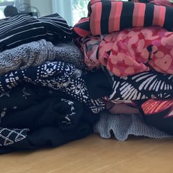 Ladies Sleeveless Tops Lot - Size Large 