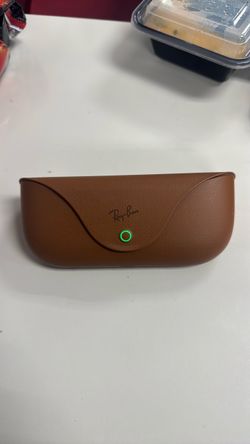 Meta glasses
