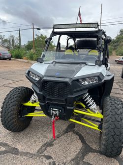Polaris RZR 1000 4-Seat