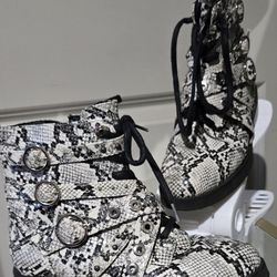 Snake Print Combact Boots Size 7