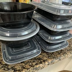 Free Used Containers W/Lid Good Condition