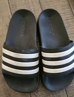 adidas Adilette Kids' Slide Sandals
adidas

11k