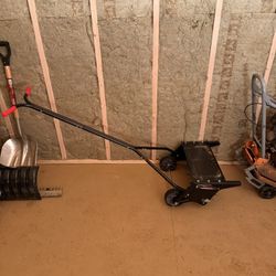 Brinly Push Spike Aerator