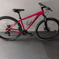 BICYCLE TREK 21 SPEED SIZE 29 BRAND NEW 