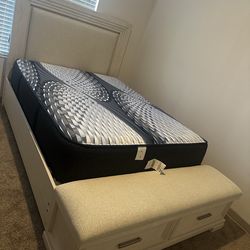 Queen bed