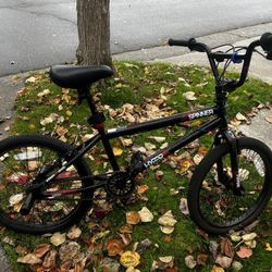 Hyper spinner BMX bike