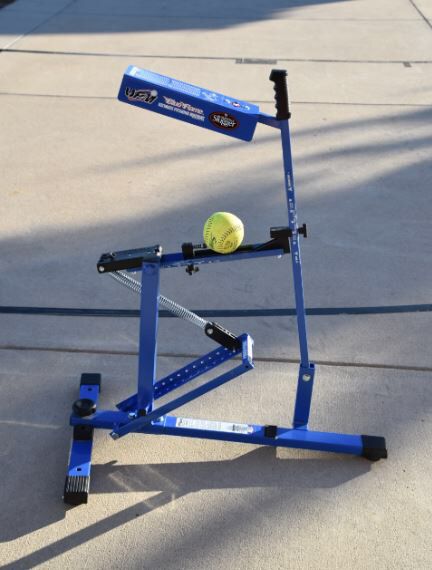 Louisville Slugger Blue Flame Pitching Machine for Sale in Gig Harbor, WA -  OfferUp