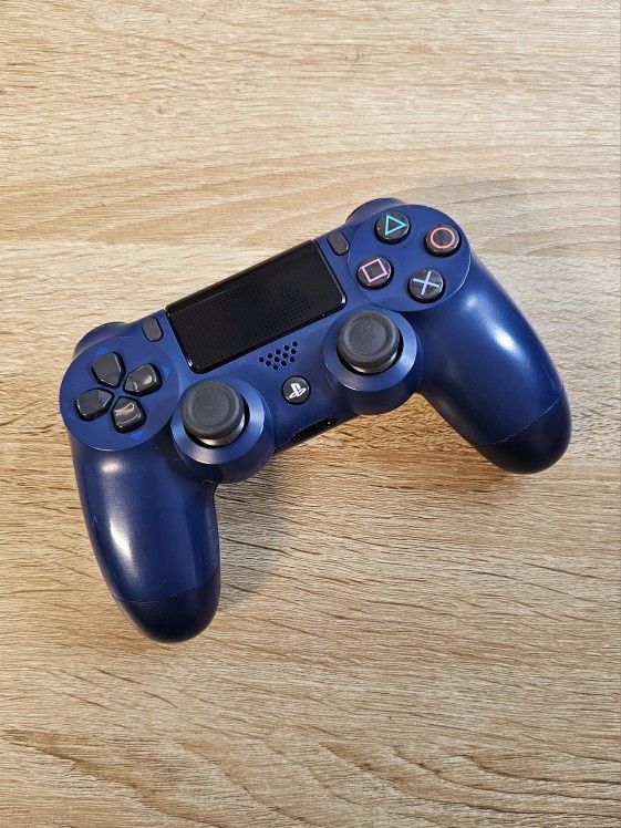 PS4 CONTROLLER