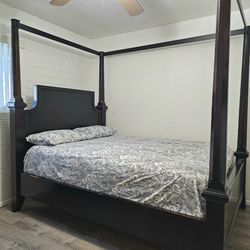 Canopy Bed Frame - Queen
