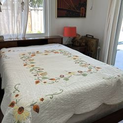 Vintage 1930s Applique Sunflower Hand-Quilted Pennsylvania Floral Quilt