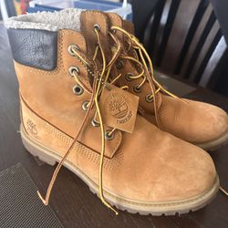 Women’s Timberland Boots Size 8