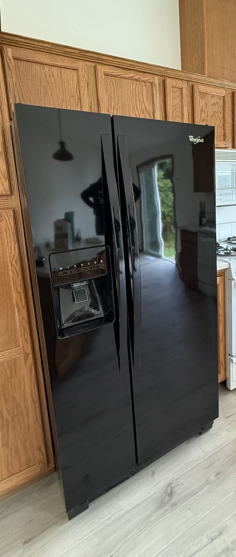 Appliances Fridge, Stove, Dishwasher, and Microwave