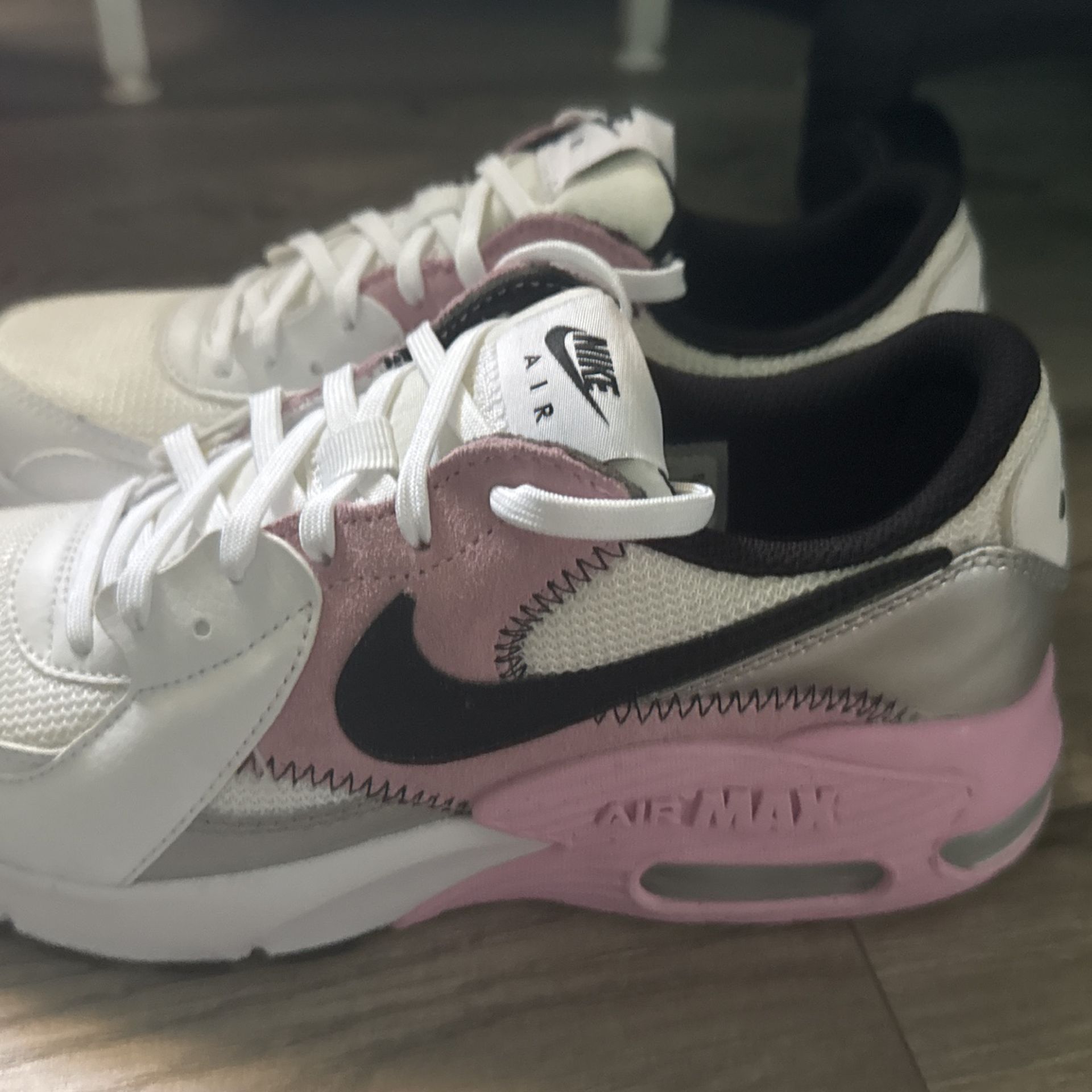 Nike Air Pink And White Shoes