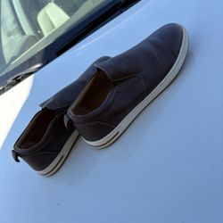 Men’s dress shoes