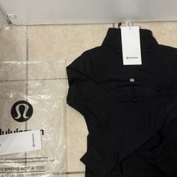 Lululemon Define Women's Set Black, Slim, Size 4