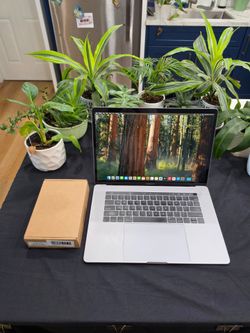 2019 MacBook Pro 15" - Core i7, 16GB RAM, 512GB SSD