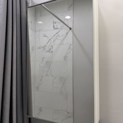 IKEA Medicine Cabinet Mirror – Like New (18x30x7)