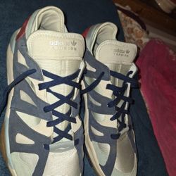 Adidas Torsion 13-in Men's Shoe