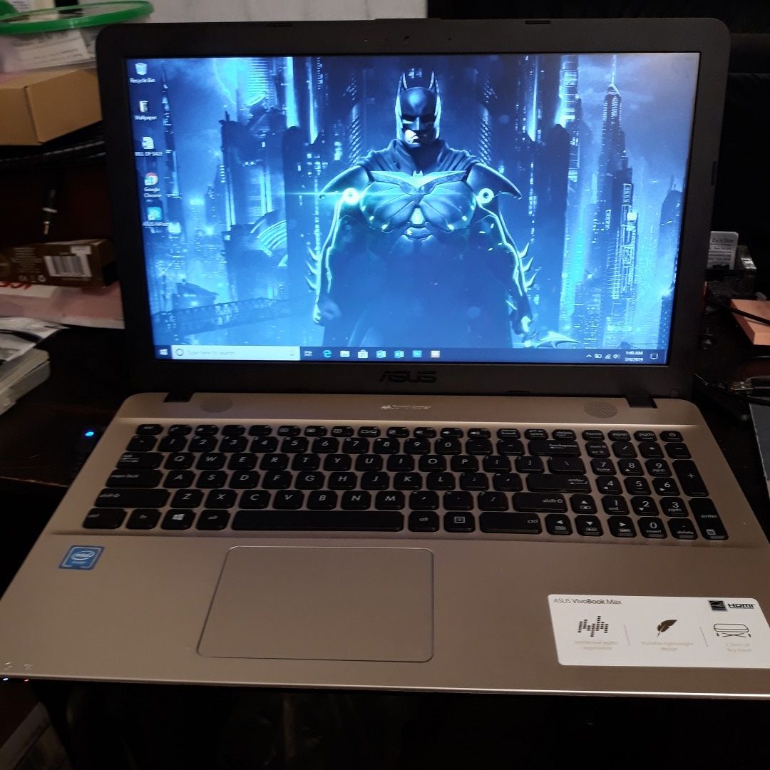 Asus Vivobook Laptop