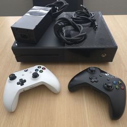 Microsoft Xbox One Console with 2 Controllers and Cables