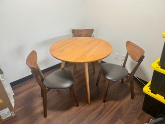 Oak Dining Table — Mid-Century Modern — $300