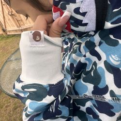 BAPE HOODIE- SIZE XL