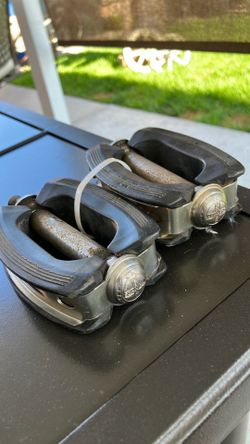 Vintage Schwinn, Deluxe Pedals, Stingray, Klunker, Schwinn Stamped . 26”, 24”, 20”, 50s , 60s, 70s, 80s, Located In LaHabra Ca