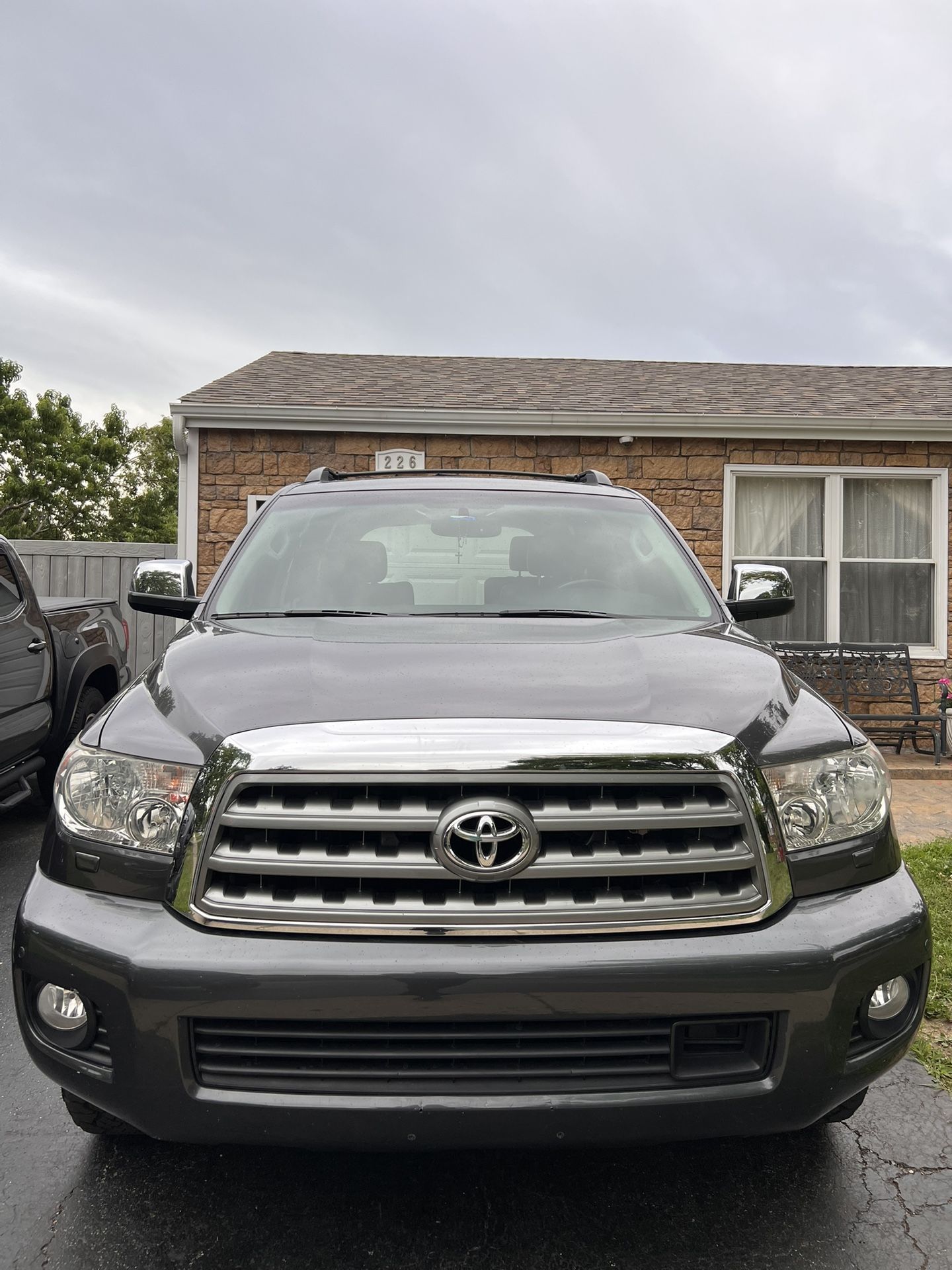 2016 Toyota Sequoia