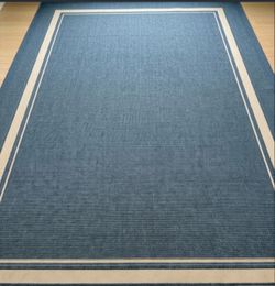 Outdoor indoor rug