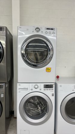 LG front lood washer and dryer set in excellent condition